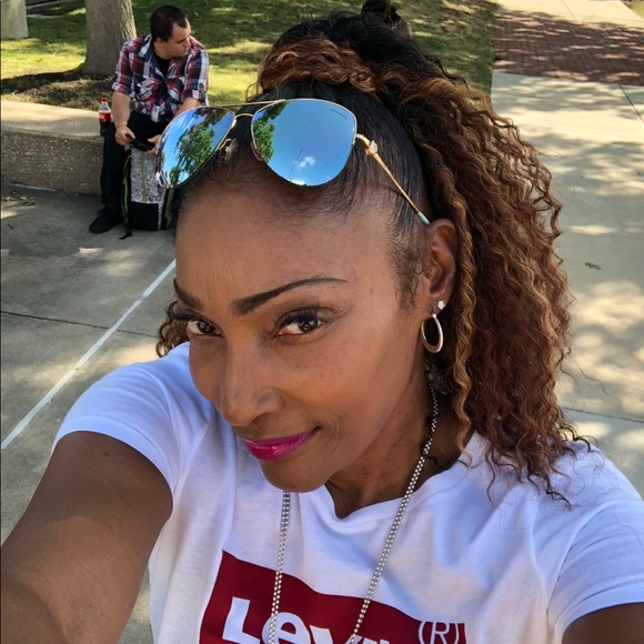 Meet your Posher, Ella - Picture 4 of 4